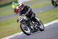 Vintage-motorcycle-club;eventdigitalimages;mallory-park;mallory-park-trackday-photographs;no-limits-trackdays;peter-wileman-photography;trackday-digital-images;trackday-photos;vmcc-festival-1000-bikes-photographs